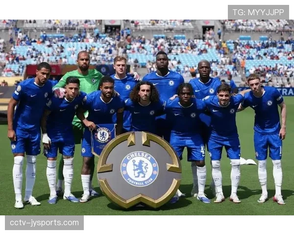 转会传闻：切尔西有意那不勒斯欧冠出局功臣，中场大将洛博特卡